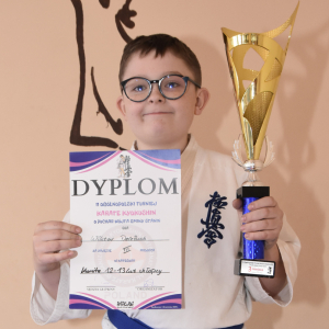 Zdjęcia z turnieju karate w Staninie.