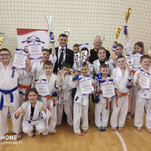 Zdjęcia z turnieju karate w Staninie.