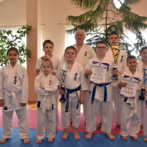 Zdjęcia z turnieju karate w Staninie.