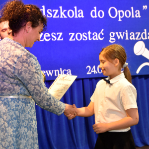Zdjęcia z konkursu śpiewaczego.