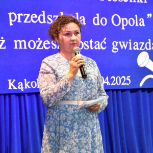 Zdjęcia z konkursu śpiewaczego.