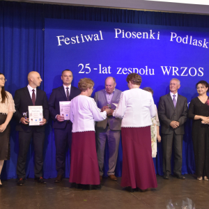 Zdjęcia z 25-cio lecia Zespołu Wrzos.