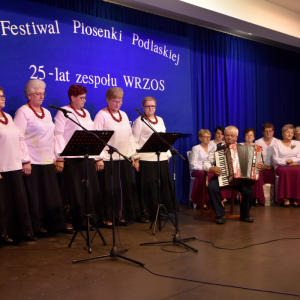 Zdjęcia z 25-cio lecia Zespołu Wrzos.