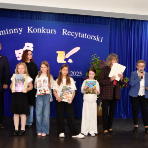 Zdjęcia z konkursu recytatorskiego.