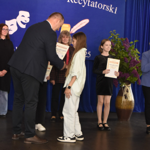 Zdjęcia z konkursu recytatorskiego.