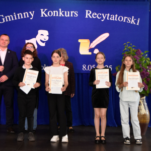Zdjęcia z konkursu recytatorskiego.