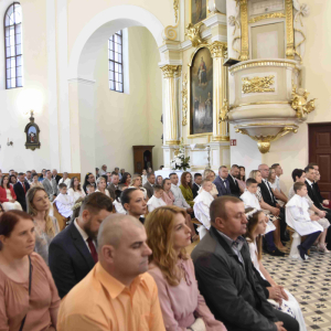 Zdjęcia z pierwszej komunii świętej.