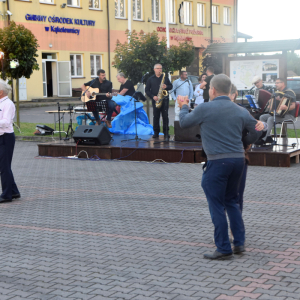 Fotorelacja z potańcówki.