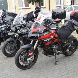 Zdjęcia z rajdu motocyklowego.