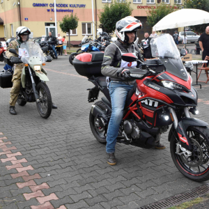 Zdjęcia z rajdu motocyklowego.
