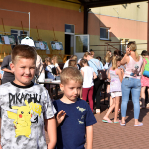 Zdjęcia z pomarańczowego pikniku.