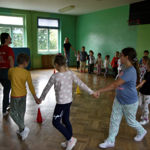 Zdjęcia z zajęć tańca dla przedszkolaków.