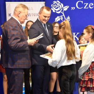 Zdjęcia z uroczystości.