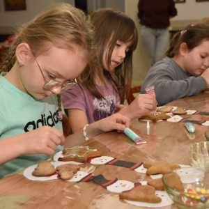 Zdjęcia z warsztatów świątecznych.