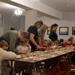 Zdjęcia z warsztatów świątecznych.