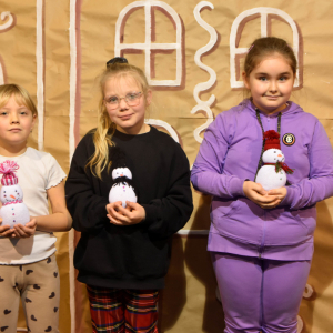 Zdjęcia z warsztatów świątecznych.