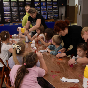 Zdjęcia z warsztatów świątecznych.