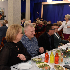 Poczęstunek w Gminnym Ośrodku Kultury.