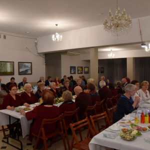 Poczęstunek w Gminnym Ośrodku Kultury.